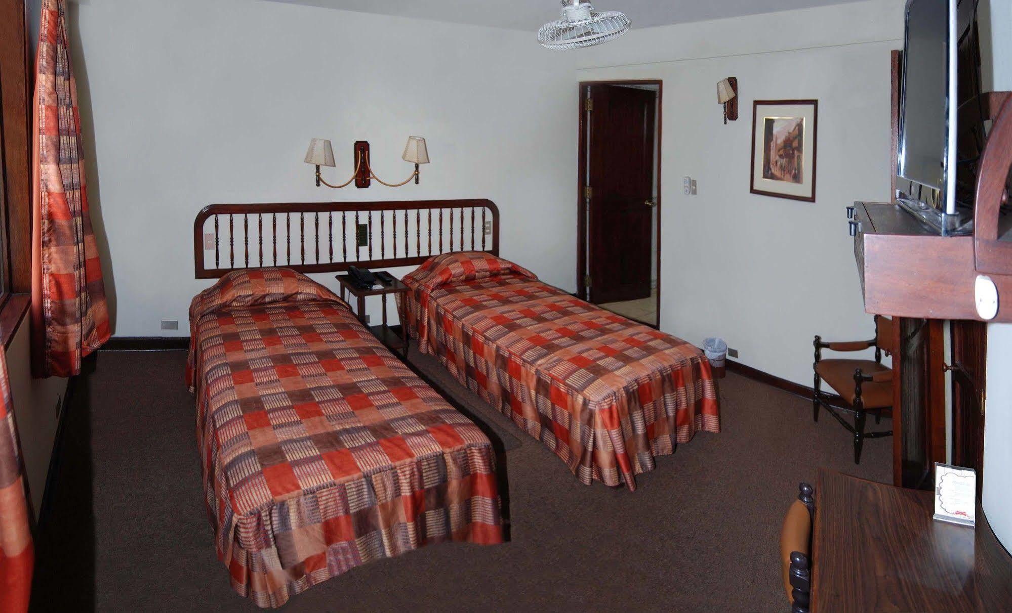 Hotel La Castellana 3*
