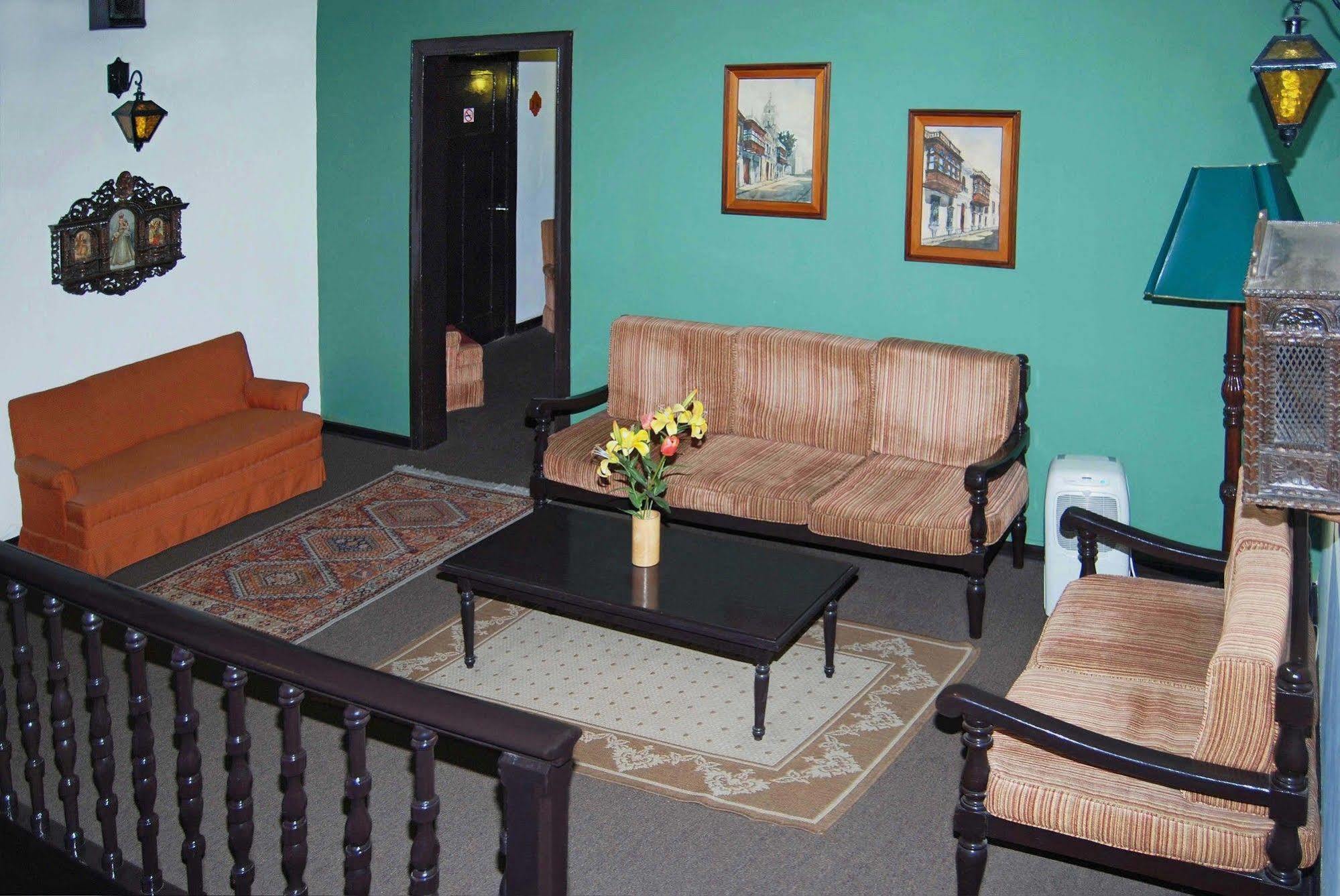Hotel La Castellana 3*